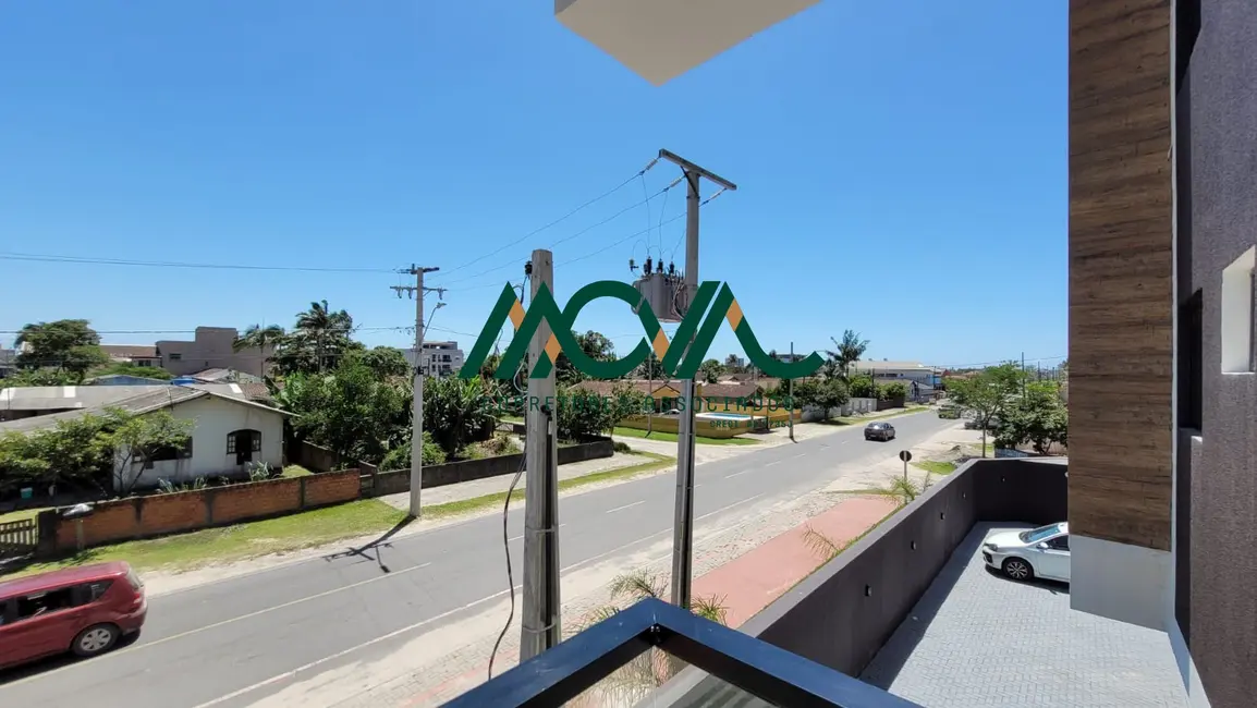 Foto 3 de Apartamento com 2 quartos para alugar, 76m2 em Itapoa - SC