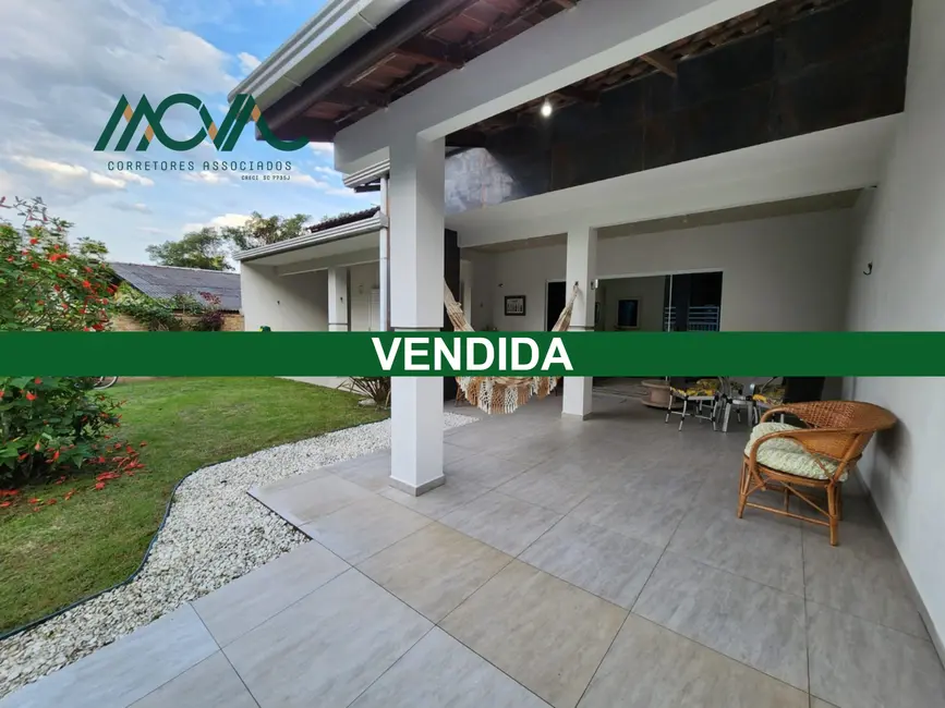 Foto 1 de Casa com 3 quartos à venda, 140m2 em Itapoa - SC