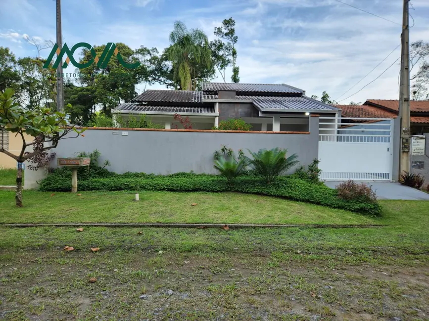 Foto 6 de Casa com 3 quartos à venda, 140m2 em Itapoa - SC