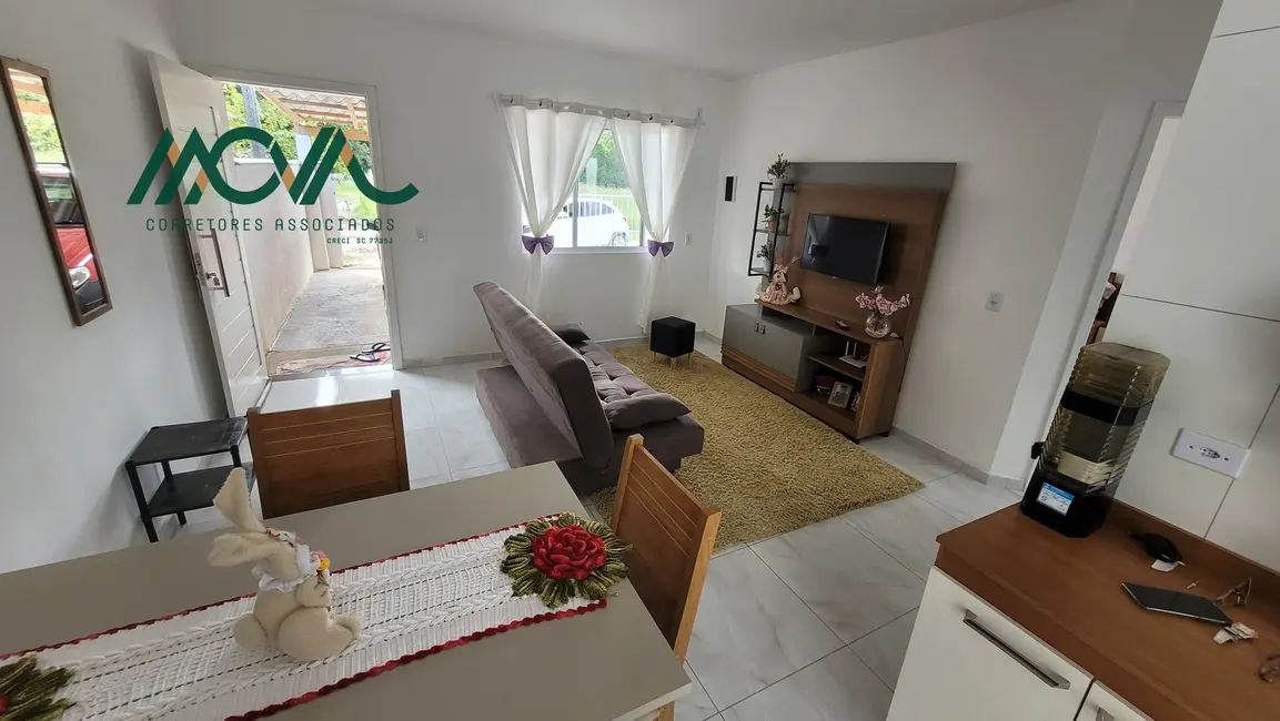 Foto 5 de Casa com 2 quartos à venda, 54m2 em Itapoa - SC