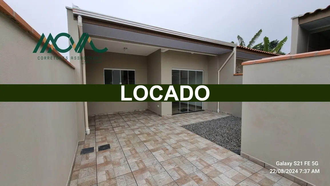 Foto 1 de Casa com 2 quartos para alugar, 80m2 em Itapoa - SC