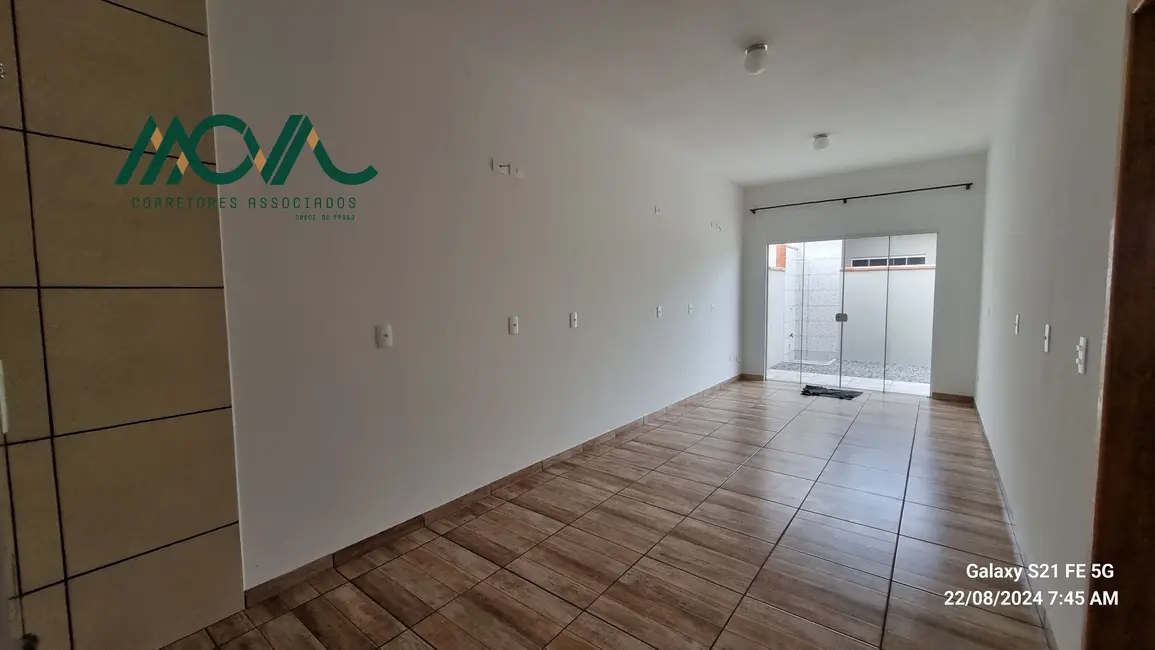 Foto 4 de Casa com 2 quartos para alugar, 80m2 em Itapoa - SC