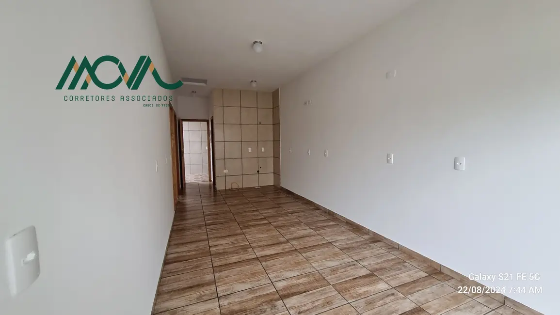 Foto 3 de Casa com 2 quartos para alugar, 80m2 em Itapoa - SC