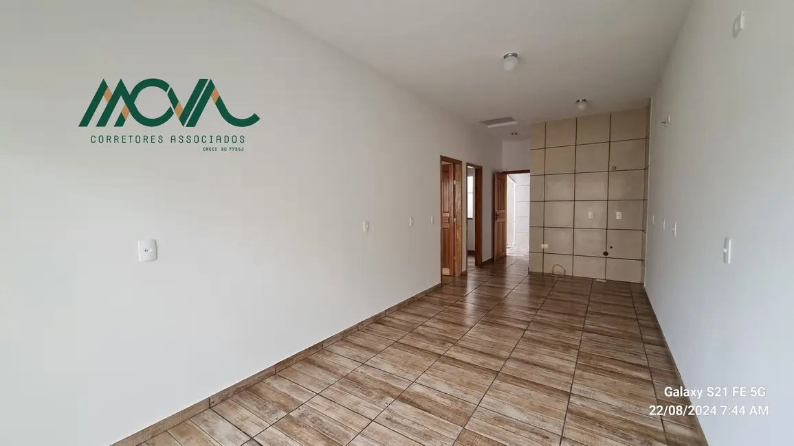 Foto 4 de Casa com 2 quartos para alugar, 80m2 em Itapoa - SC