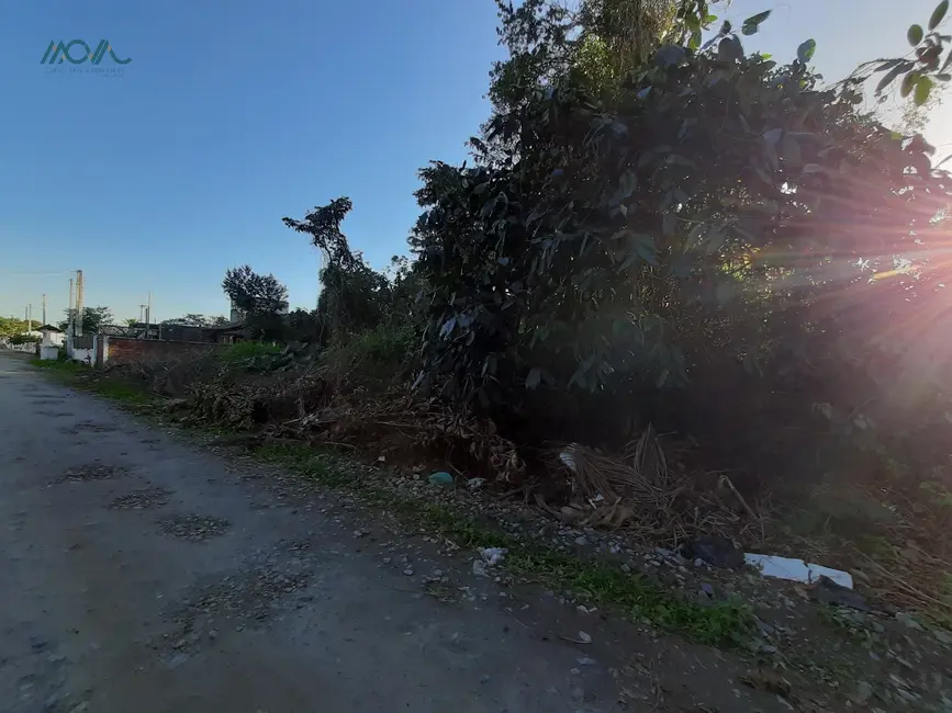 Foto 2 de Terreno / Lote à venda, 1080m2 em Itapoa - SC