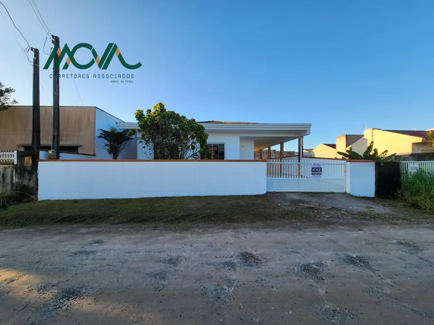 Foto 4 de Casa com 3 quartos para alugar, 140m2 em Itapoa - SC