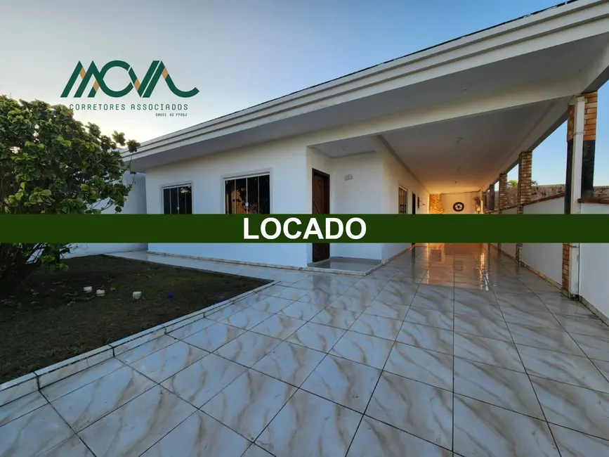 Foto 1 de Casa com 3 quartos para alugar, 140m2 em Itapoa - SC