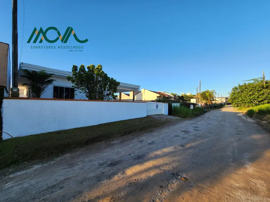 Foto 6 de Casa com 3 quartos para alugar, 140m2 em Itapoa - SC