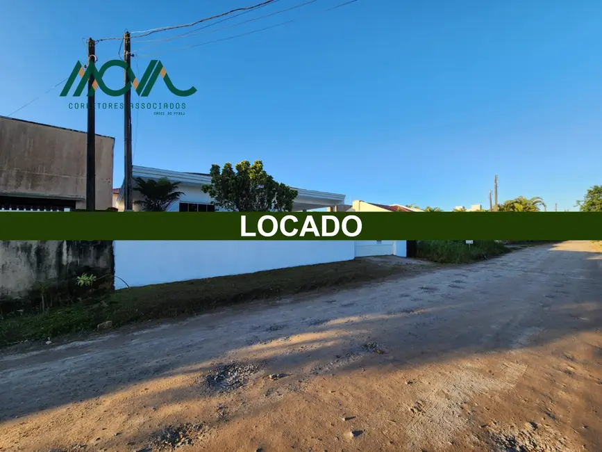 Foto 2 de Casa com 3 quartos para alugar, 140m2 em Itapoa - SC