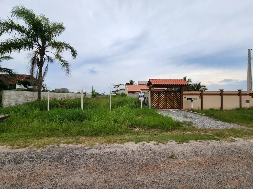 Foto 1 de Terreno / Lote à venda, 360m2 em Itapoa - SC