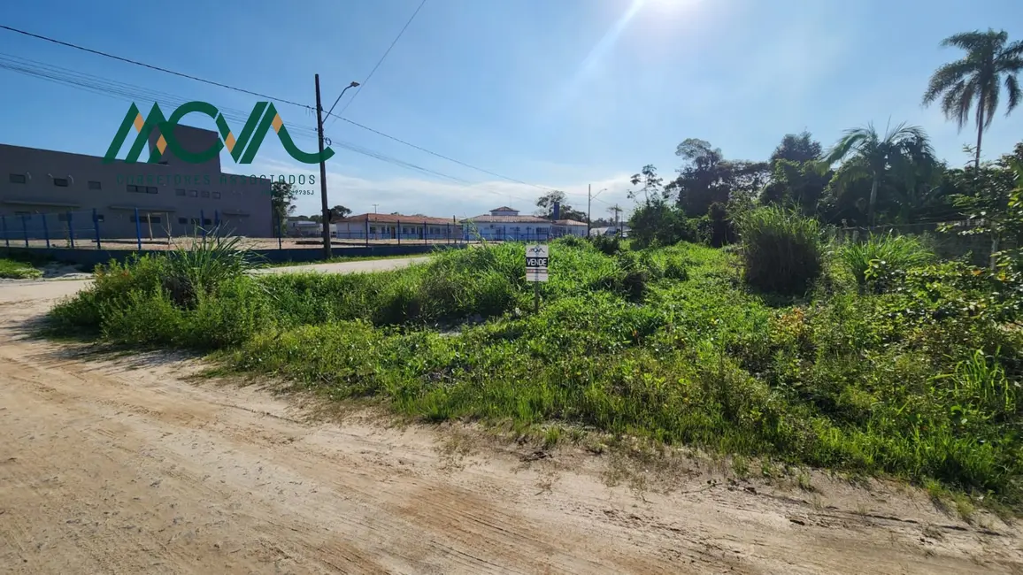 Foto 1 de Terreno / Lote à venda, 300m2 em Itapoa - SC