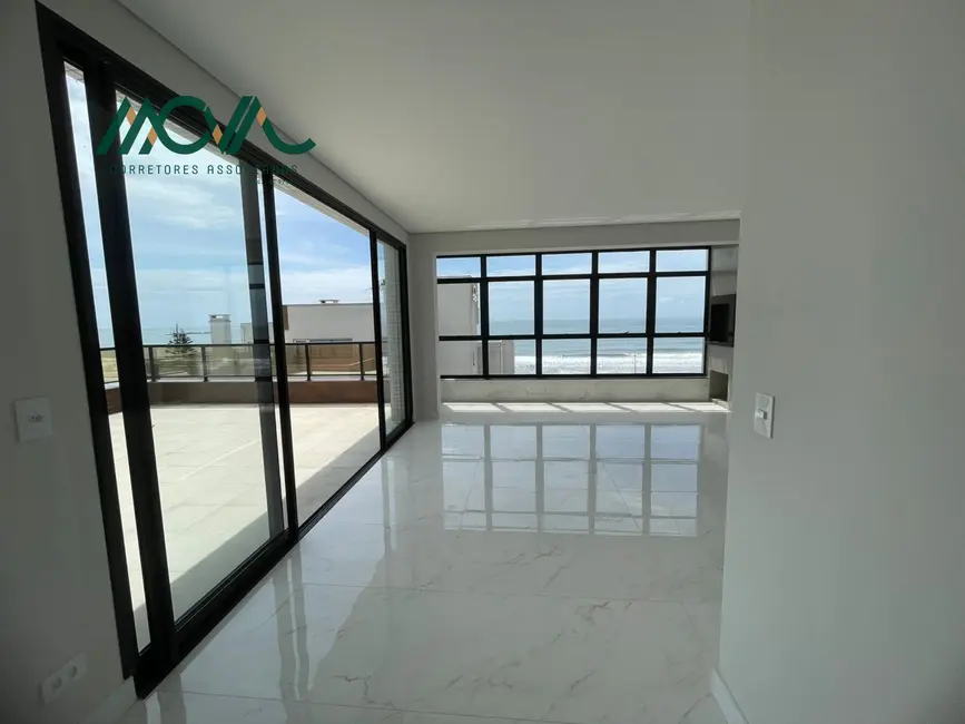 Foto 1 de Apartamento com 3 quartos à venda, 140m2 em Itapoa - SC