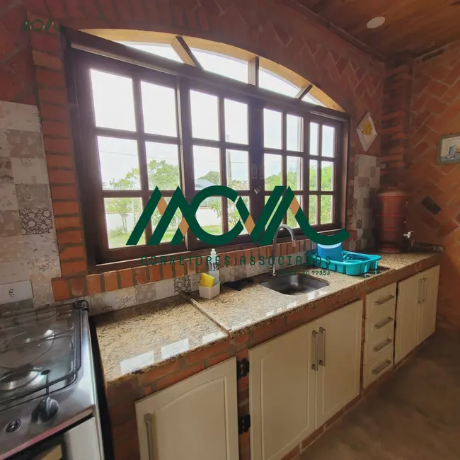 Foto 4 de Casa com 3 quartos à venda, 118m2 em Itapoa - SC