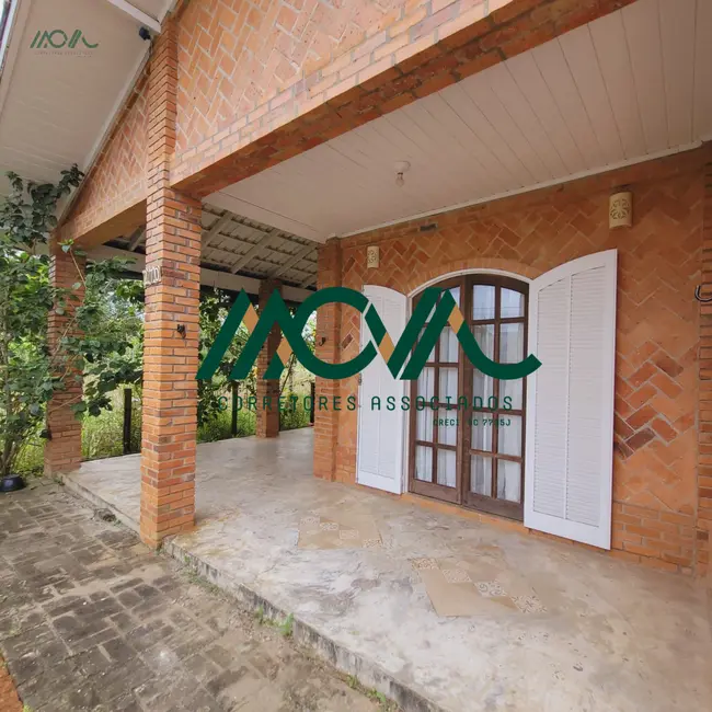 Foto 2 de Casa com 3 quartos à venda, 118m2 em Itapoa - SC