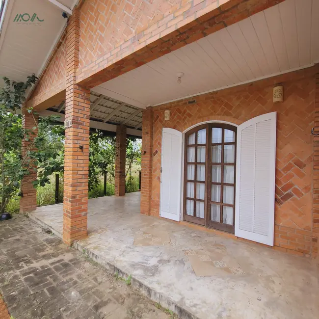 Foto 4 de Casa com 3 quartos à venda, 118m2 em Itapoa - SC
