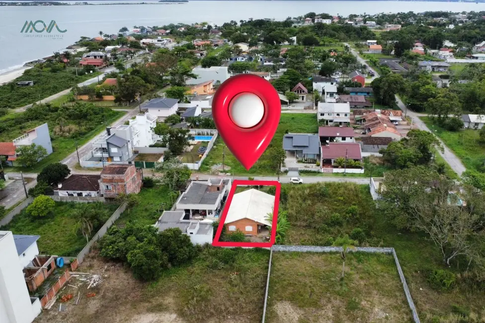 Foto 6 de Casa com 3 quartos à venda, 118m2 em Itapoa - SC