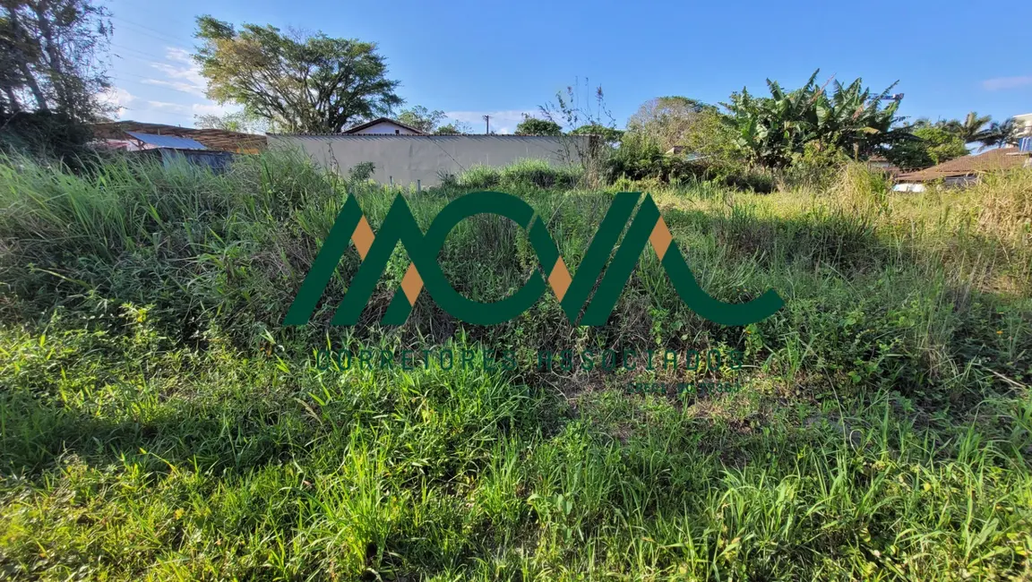 Foto 1 de Terreno / Lote à venda, 360m2 em Itapoa - SC