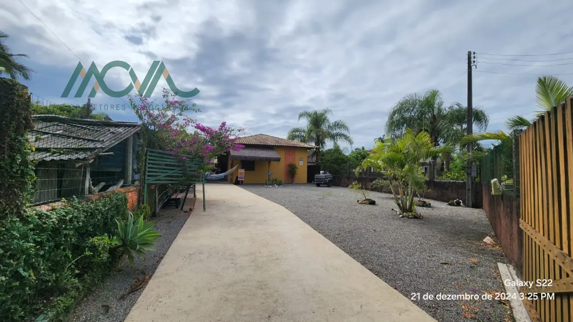 Foto 5 de Casa com 3 quartos à venda, 130m2 em Itapoa - SC