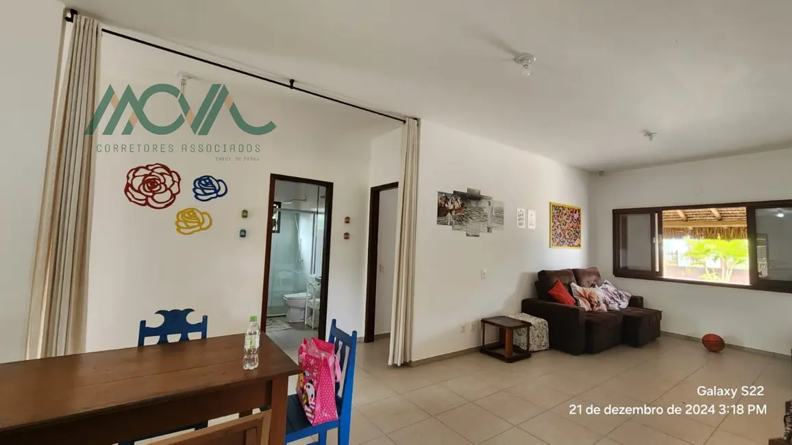 Foto 6 de Casa com 3 quartos à venda, 130m2 em Itapoa - SC