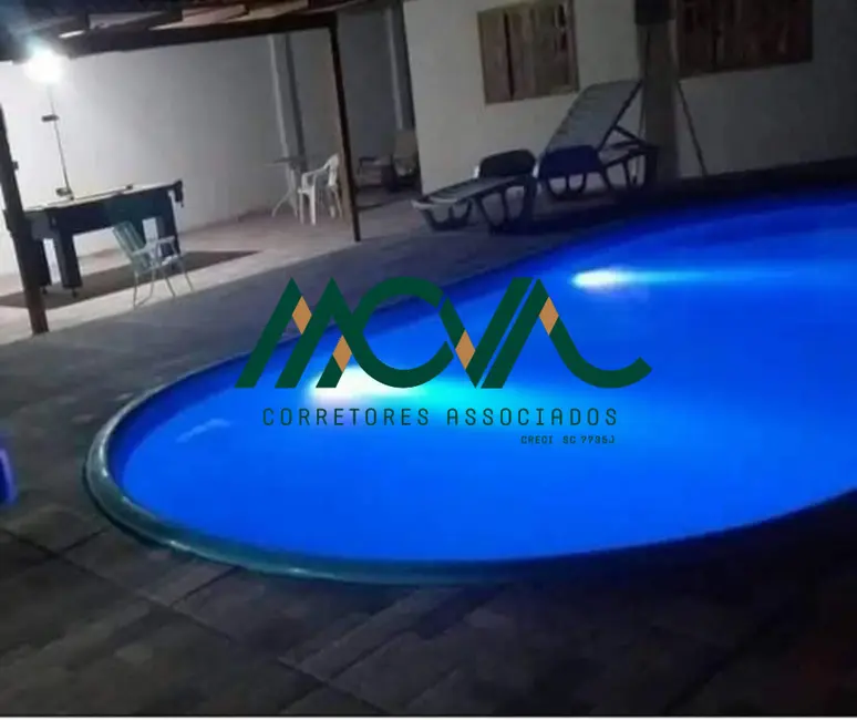 Foto 8 de Casa com 3 quartos para alugar, 90m2 em Itapoa - SC