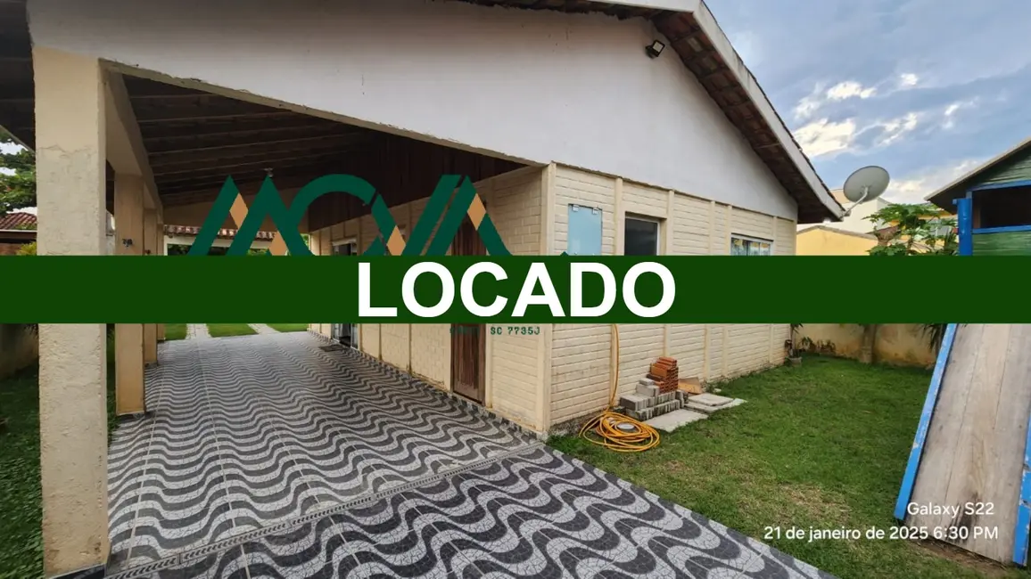 Foto 2 de Casa com 4 quartos para alugar, 141m2 em Itapoa - SC