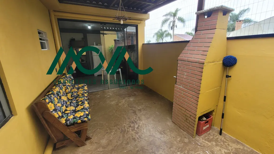 Casa com 3 quartos à venda, 77m2 em Itapoa - SC - imagem 3 Foto 3 de Casa com 3 quartos à venda, 77m2 em Itapoa - SC