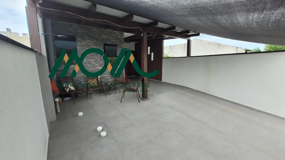 Foto 2 de Casa com 3 quartos à venda, 77m2 em Itapoa - SC