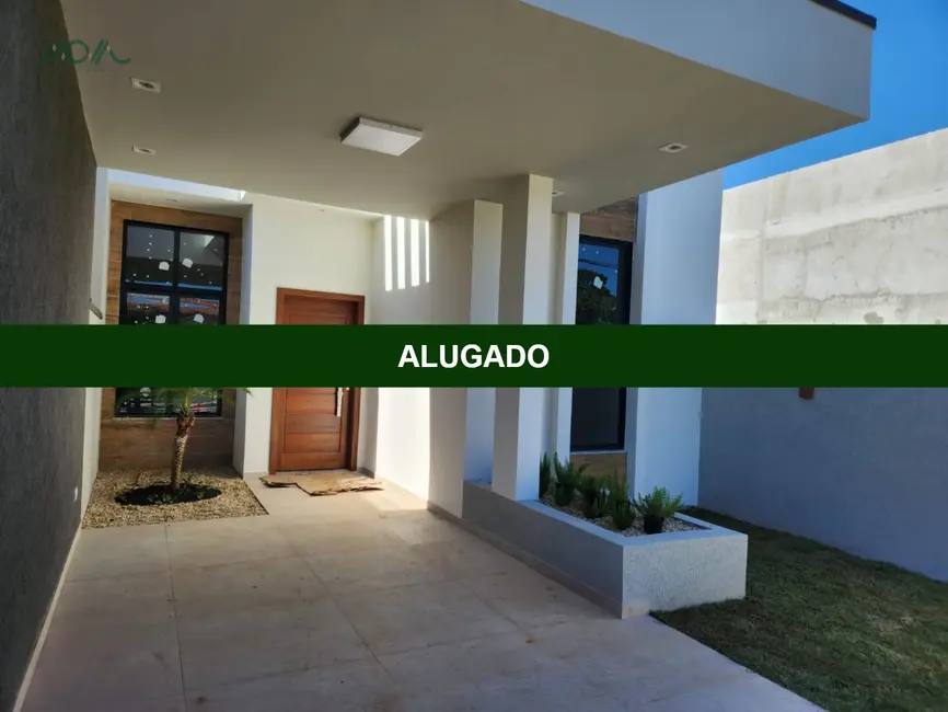 Foto 1 de Casa com 3 quartos para alugar, 89m2 em Itapoa - SC