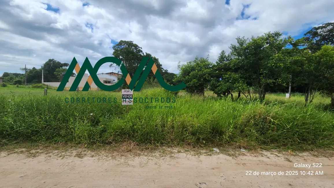 Foto 1 de Terreno / Lote à venda, 288m2 em Itapoa - SC