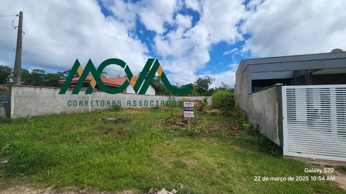 Foto 1 de Terreno / Lote à venda, 288m2 em Itapoa - SC