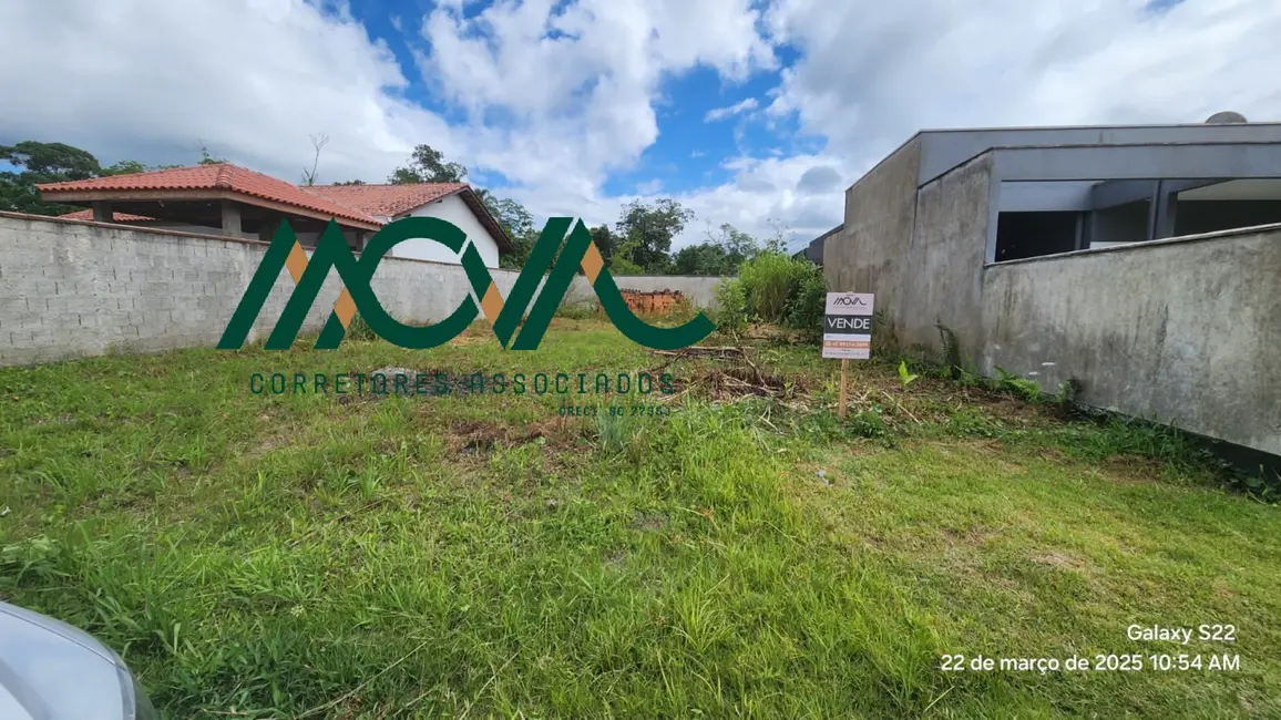 Foto 2 de Terreno / Lote à venda, 288m2 em Itapoa - SC