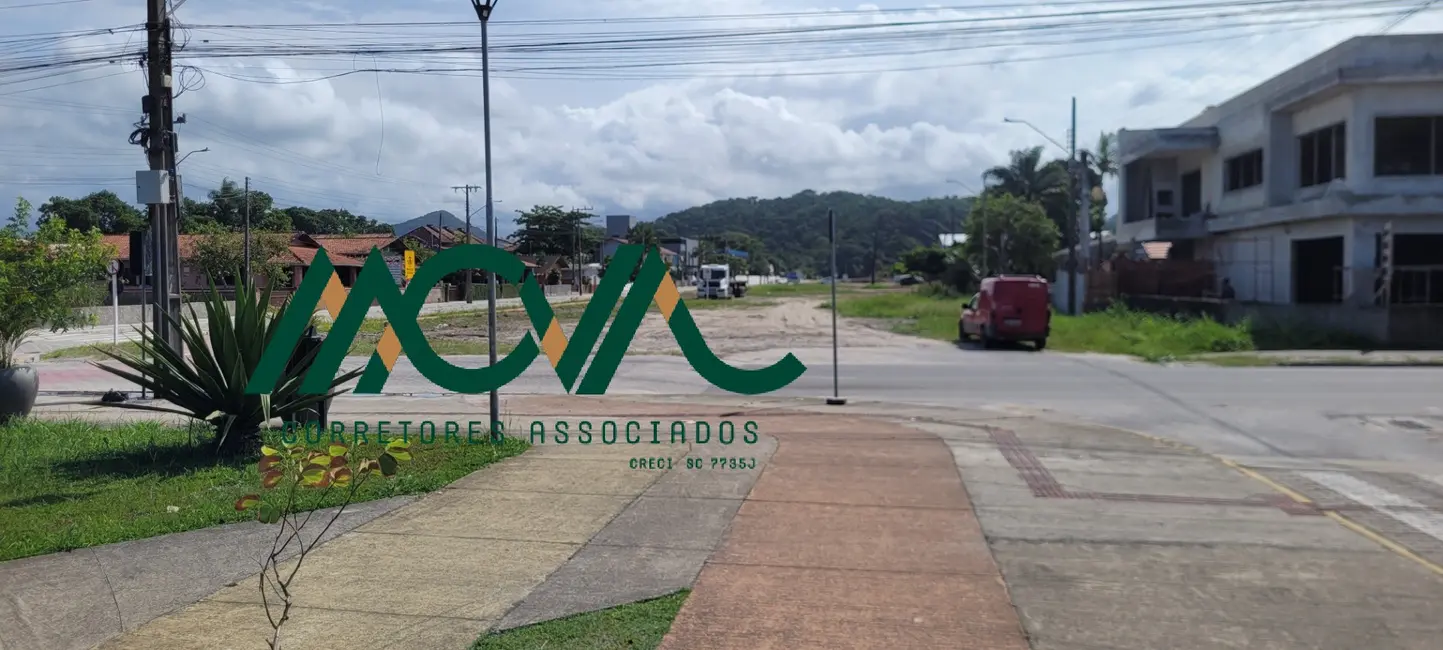 Casa com 5 quartos à venda, 319m2 em Itapoa - SC - imagem 9 Foto 9 de Casa com 5 quartos à venda, 319m2 em Itapoa - SC