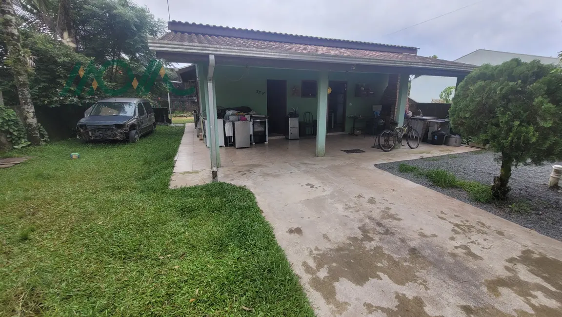Foto 1 de Casa com 3 quartos à venda, 100m2 em Itapema do Norte, Itapoa - SC