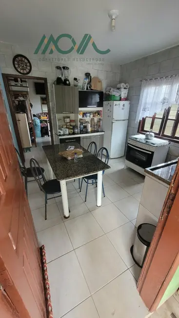 Casa com 3 quartos à venda, 100m2 em Itapema do Norte, Itapoa - SC - imagem 5 Foto 5 de Casa com 3 quartos à venda, 100m2 em Itapema do Norte, Itapoa - SC