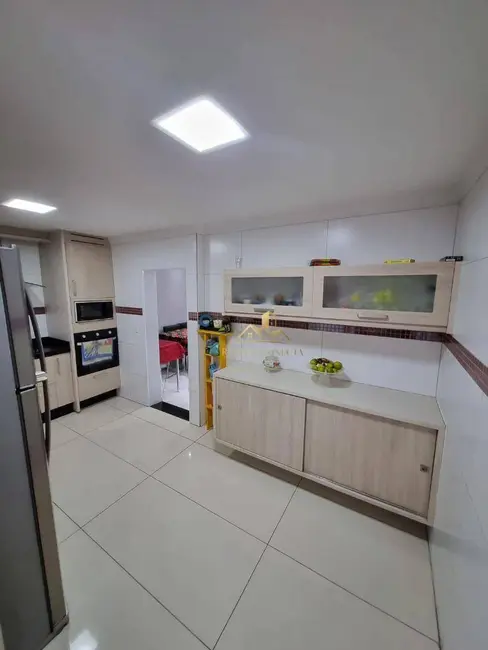 Foto 6 de Casa com 3 quartos à venda, 320m2 em Conjunto Residencial José Bonifácio, São Paulo - SP