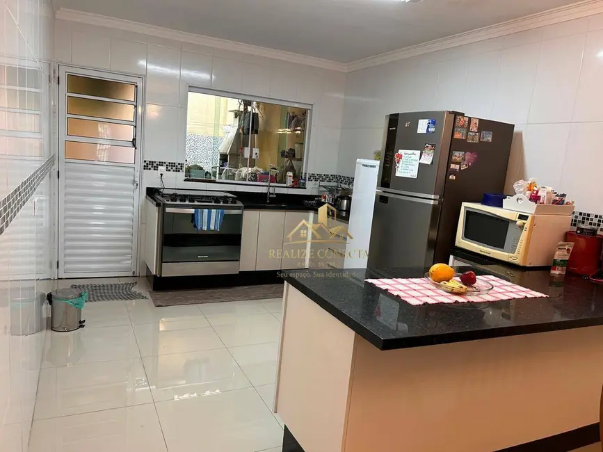 Foto 4 de Sobrado com 3 quartos à venda, 133m2 em Jardim Liderança, São Paulo - SP