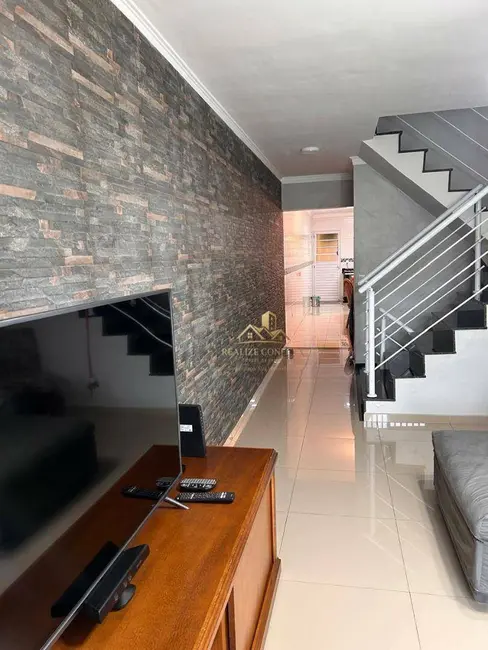 Foto 3 de Sobrado com 3 quartos à venda, 133m2 em Jardim Liderança, São Paulo - SP