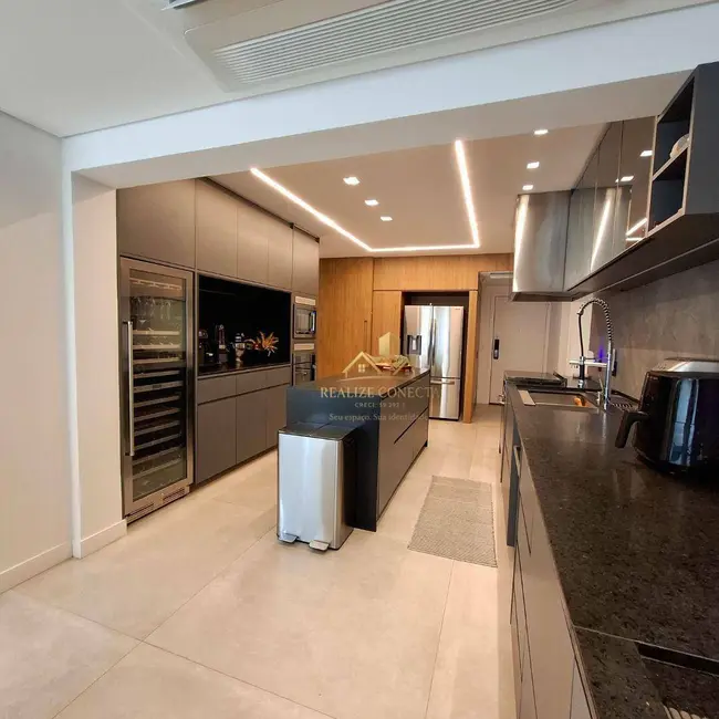 Apartamento com 4 quartos à venda, 250m2 em São Paulo - SP - imagem 8 Foto 8 de Apartamento com 4 quartos à venda, 250m2 em São Paulo - SP