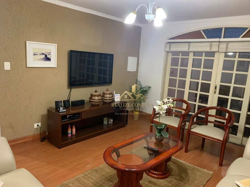 Foto 1 de Sobrado com 3 quartos à venda, 480m2 em Vila Itaim, São Paulo - SP