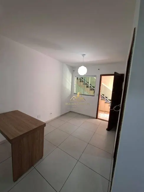 Apartamento com 1 quarto à venda e para alugar, 30m2 em Vila Nhocune, São Paulo - SP - imagem 4 Foto 4 de Apartamento com 1 quarto à venda e para alugar, 30m2 em Vila Nhocune, São Paulo - SP