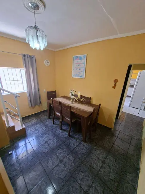 Foto 5 de Sobrado com 3 quartos à venda, 250m2 em Vila ABC, São Paulo - SP