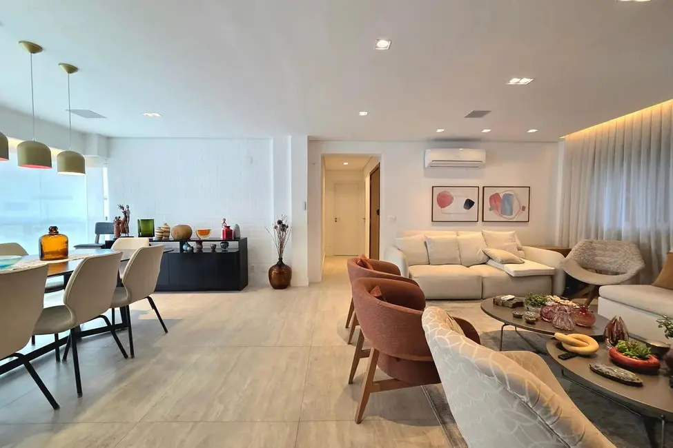 Apartamento com 3 quartos à venda, 158m2 em Moema, São Paulo - SP - imagem 9 Foto 9 de Apartamento com 3 quartos à venda, 158m2 em Moema, São Paulo - SP
