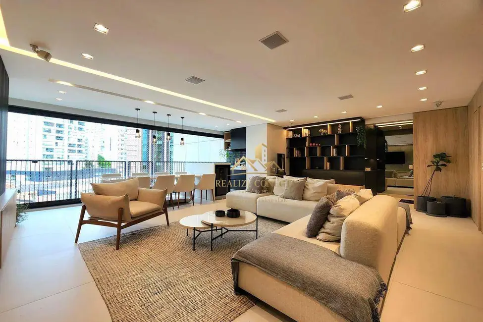 Apartamento com 3 quartos à venda, 146m2 em Moema, São Paulo - SP - imagem 1 Foto 1 de Apartamento com 3 quartos à venda, 146m2 em Moema, São Paulo - SP