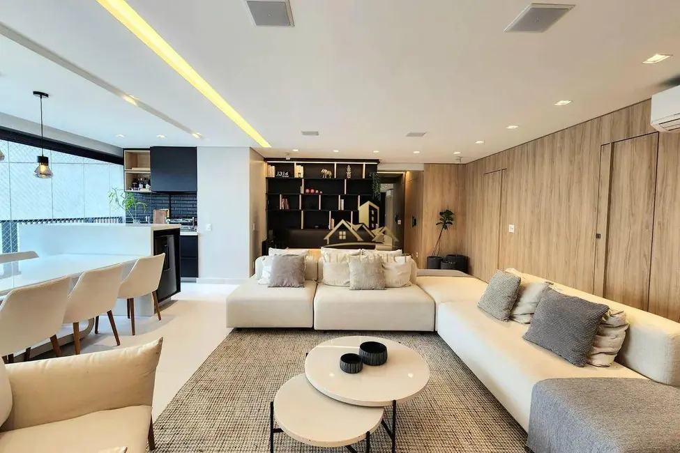 Apartamento com 3 quartos à venda, 146m2 em Moema, São Paulo - SP - imagem 4 Foto 4 de Apartamento com 3 quartos à venda, 146m2 em Moema, São Paulo - SP