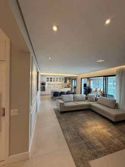 Foto 3 de Apartamento com 3 quartos à venda, 178m2 em Jardim das Acácias, São Paulo - SP