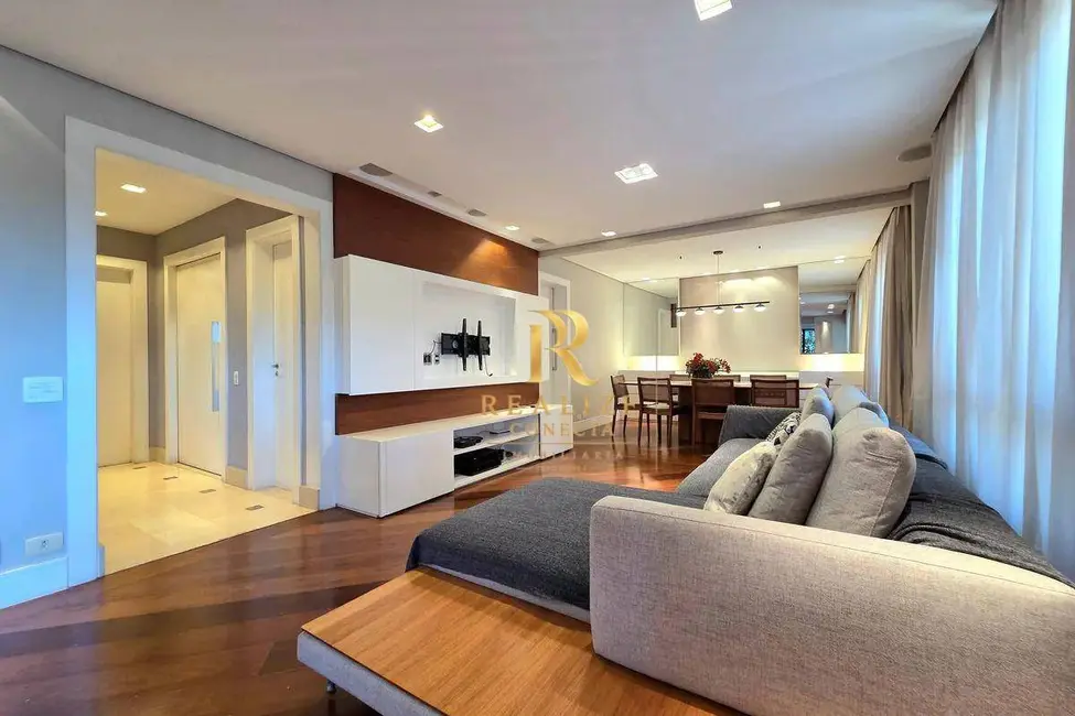 Apartamento com 3 quartos à venda, 230m2 em Moema, São Paulo - SP - imagem 3 Foto 3 de Apartamento com 3 quartos à venda, 230m2 em Moema, São Paulo - SP