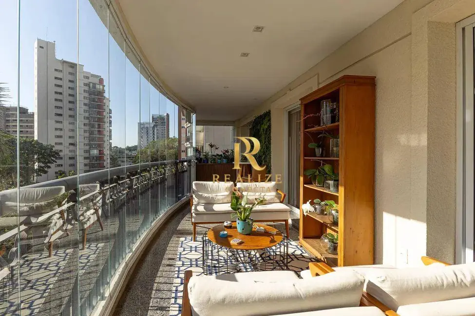 Apartamento com 4 quartos à venda, 249m2 em Indianópolis, São Paulo - SP - imagem 8 Foto 8 de Apartamento com 4 quartos à venda, 249m2 em Indianópolis, São Paulo - SP