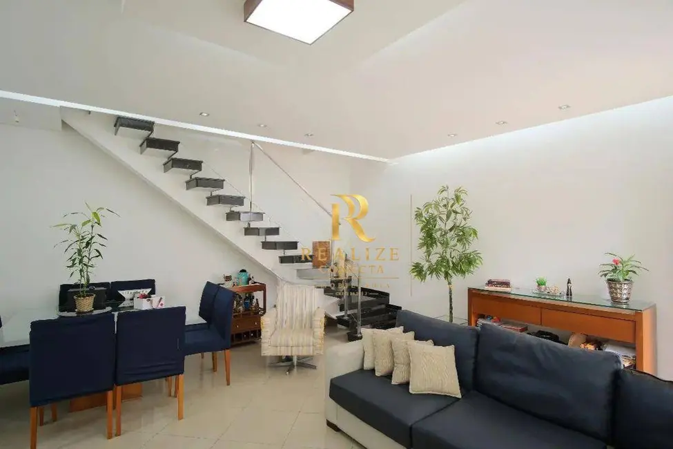 Casa com 3 quartos à venda, 250m2 em Vila Santa Isabel, São Paulo - SP - imagem 4 Foto 4 de Casa com 3 quartos à venda, 250m2 em Vila Santa Isabel, São Paulo - SP