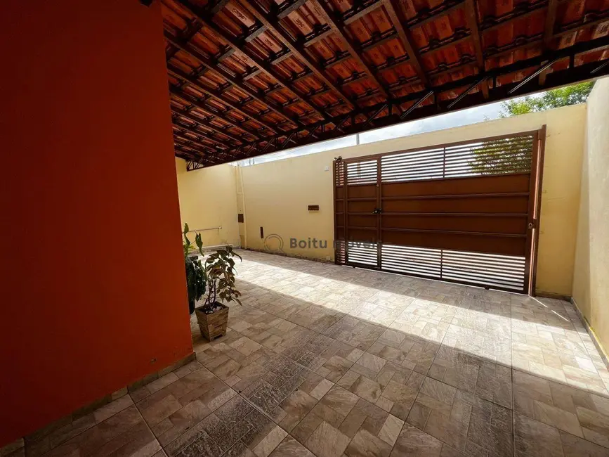 Foto 4 de Casa com 2 quartos à venda, 200m2 em Boituva - SP