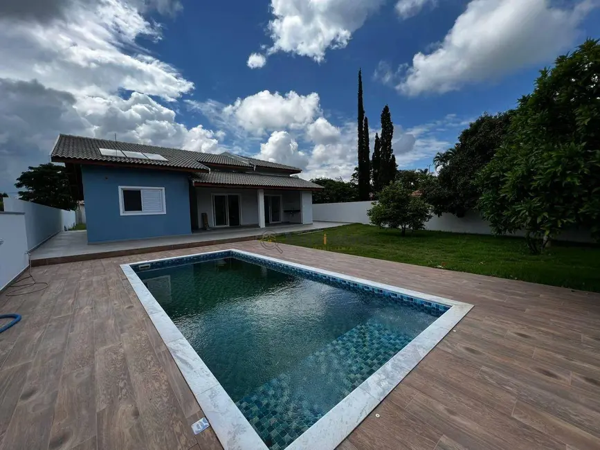 Foto 1 de Chácara com 3 quartos à venda, 1100m2 em Boituva - SP